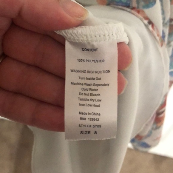 Gorgeous butterfly 🦋 dress - Picture 8 of 8